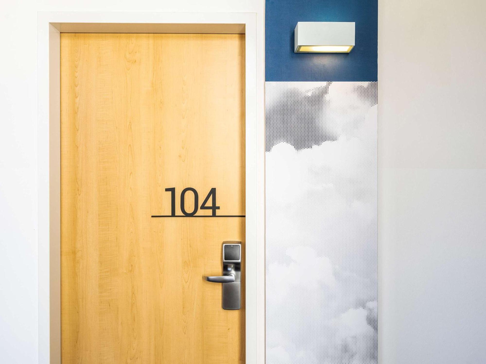 Hotel Ibis Hauptbahnhof 3*