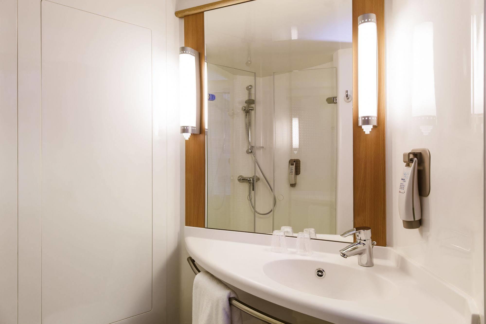 Hotel Ibis Hauptbahnhof 3*
